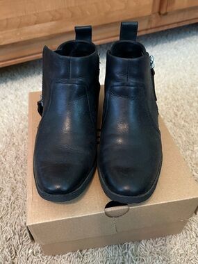 UGG AUREO BOOT BLK